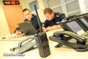 radiostacja i policjanci