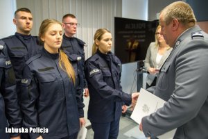 przywitanie nowych policjantów