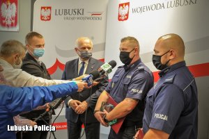 Briefing z udziałem Wojewody Lubuskiego oraz policjantów z Sulęcina