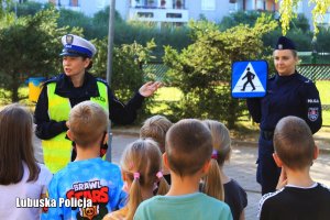 Policjantki edukują najmłodszych