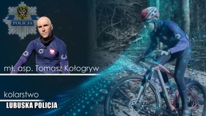 Zdjęcia przedstawiające policjanta młodszego aspirant Tomasz Kołogrywa podczas jazdy rowerem.