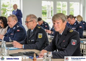 Policjanci z Niemiec i Polski podczas konferencji.