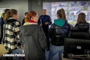 Rzecznik Prasowy Komendanta Wojewódzkiego Policji w Gorzowie Wielkopolskim na warsztatach ze studentami
