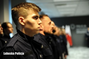 Policjanci ślubujący