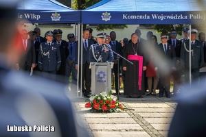 Policjant podczas przemówienia