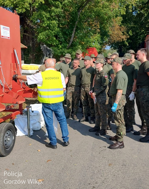 Żołnierze w trakcie działań