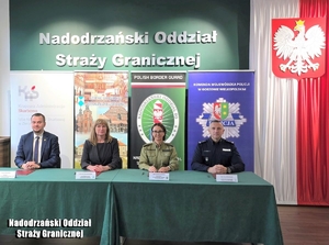 Przedstawiciele służb