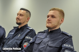 policjanci na sali szkoleniowej