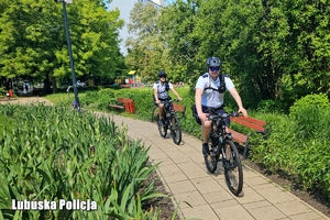 Policjanci na rowerach