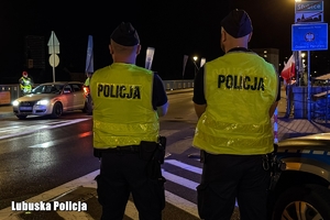 Policjanci przy granicy