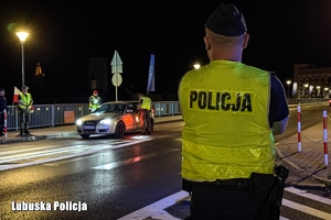 Policjant przy granicy