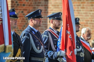 poczet sztandarowy Policji
