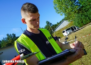Policjant podczas konkursu
