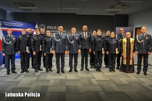 zdjęcie grupowe policjantów