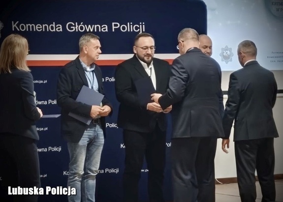 Wręczenie nagród dla laureatów konkursu.