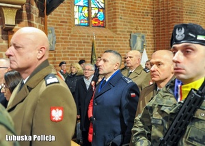 przedstawiciele służb