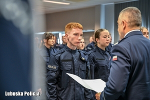 wręczenie aktów ślubowania