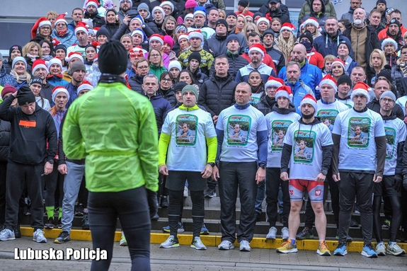 zawodnicy na schodach