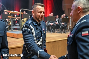 nagradzanie policjantów