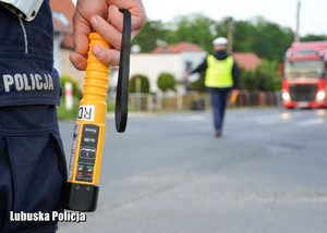 policjanci na drodze