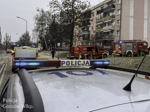 służby działają na miejscu wybuchu