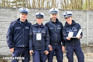 Policjanci ruchu drogowego.