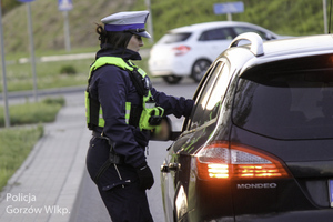 Policyjne badanie trzeźwości kierowcy