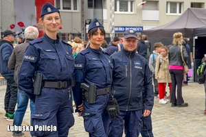 słuchacze Szkoły Policji w Pile podczas praktyk