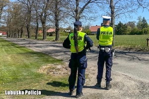 słuchacze Szkoły Policji w Pile podczas praktyk