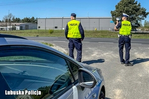 słuchacze Szkoły Policji w Pile podczas praktyk
