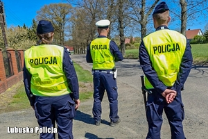 słuchacze Szkoły Policji w Pile podczas praktyk