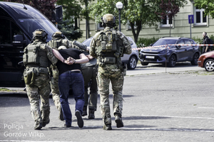 policjanci podczas ćwiczeń na gorzowskiej akademii