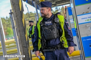 Policjant podczas służby