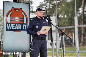 Policjanci w trakcie inauguracji