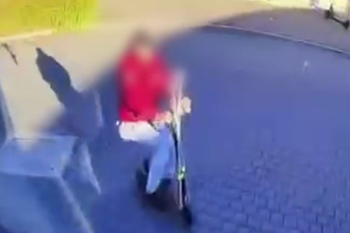 Kolizja hulajnogi elektrycznej z autobusem w Zielonej Górze
